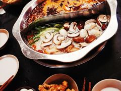 -岗上渣渣老火锅(两路口店)