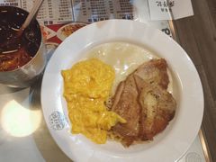 炒蛋配芝士汁鸡扒捞麵-深仔记茶餐厅(亚士厘道店)