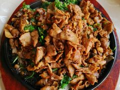 -鑫巴蜀小镇 · 水煮鱼专研店(玉桥店)