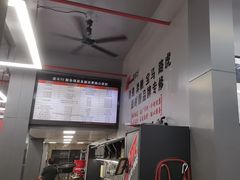 -爱车行 奥迪 奔驰 宝马 保时捷 路虎 专业 维修保养 原厂 奥迪改装升级 中心(静安店)