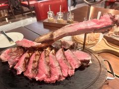 -恰餐厅及酒吧 CHAR Bar & Grill (北京丽都皇冠假日店)