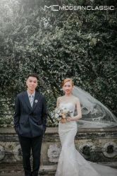 -现代经典婚纱摄影