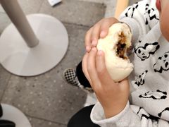 -李与白包子铺(桐梓林店)