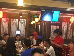 等位区-蜀辣居鲜货老火锅(红牌楼店)