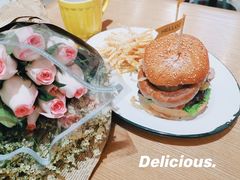 -HELLO 27 意面·沙拉·帕尼尼