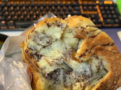 -Dough&Joe团憩(瑞虹天地月亮湾店)