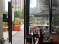 -铭牛烧肉·和牛海鲜自助(高新月牙湖店)