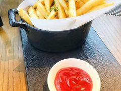 -MARU玛露音乐餐厅(前滩世贸店)
