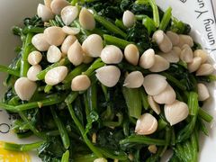 果仁菠菜-望湖烤鱼