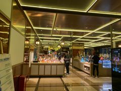 -大中华希尔顿酒店-念自助餐·嗨啤·小龙虾
