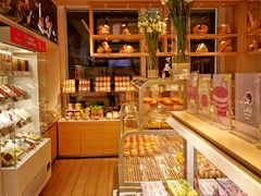 面包甜点陈列柜-好利来(朝外店)