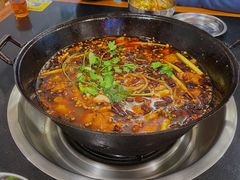 -鸿顺老铁锅美蛙鱼府(解放碑店)