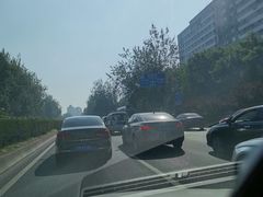 -奔驰宝马奥迪保时捷专修(亚美航石景山店)