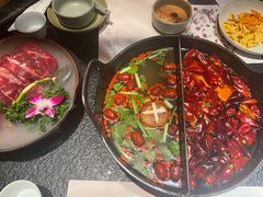 四季草本鸳鸯锅-盡膳口福跷脚牛肉火锅(北美新天地店)