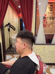 -东方先生国潮男士理发馆