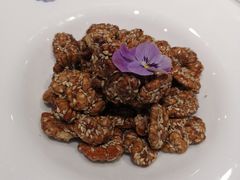 -海派美食·家宴海鲜青岛菜·石锅鲽鱼头(东方城店)