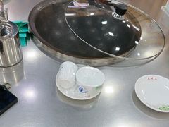 -屯老二农家铁锅炖·行业领军者(梅江店)