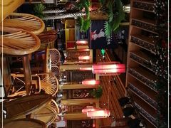 -野山舂·贵州现舂酸汤火锅(鸿通城店)