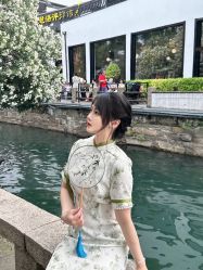 -一揽芳华汉服旗袍体验馆(拙政园店)