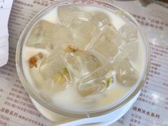 -周大娘牛乳(旧寨古村总店)
