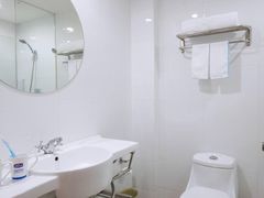 -汉庭(上海陆家嘴东方明珠店)