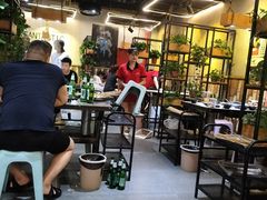 大堂-成都屋头串串香(八府庄店)