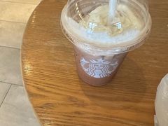 -星巴克臻选(莘庄仲盛店)