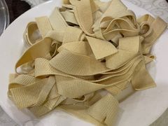 -渝君重庆火锅(嘉宾路店)