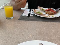 -亮马河饭店翠雅咖啡厅