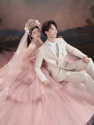 -第一夫人婚纱摄影(南京店)