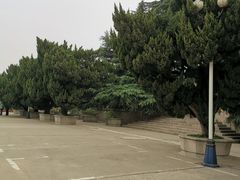 -郑州烈士陵园(二七区)