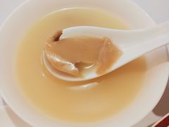 招牌松茸清汤底-洋房火锅(新天地店)