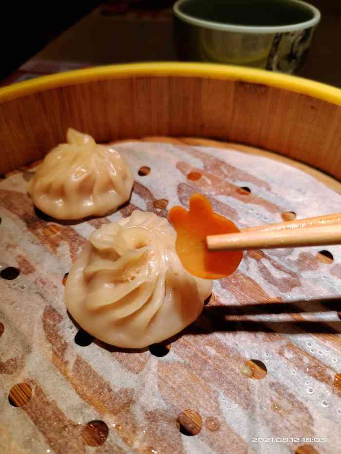 弄堂小笼包(山东青岛万象城店)-"本以为排队结果直接进去,正好看到