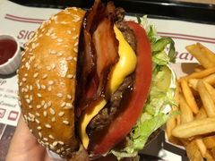 -The Habit Burger Grill 哈比特汉堡(复兴soho店)