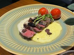 -JINNS锦时 steak&pizza(浸信会礼拜堂旧址店)