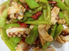 -洁神饭庄·海鲜·青岛菜·30年老字号(五四广场店)