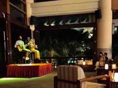 -亚龙湾喜来登·美景台大堂吧