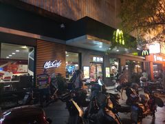 -麦当劳(田林好又多店)