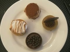 -圣丰索菲特·2 On 988 Café 自助餐厅