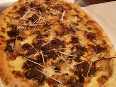 烤牛肉披萨-I HOLIC艾豪丽披萨(KKone店)