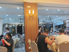 -鹏城人家海鲜酒家·23年老字号(较场尾店)