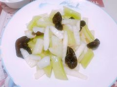 -孙家外婆•长春地标美食新名片(吾悦广场店)