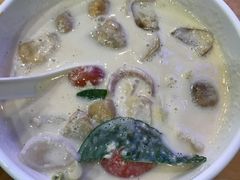 -J Daeng Seafood
