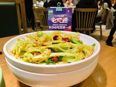 -费大厨辣椒炒肉(万家丽一店)