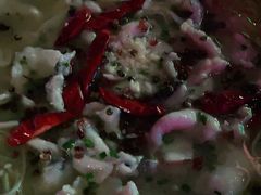 招牌酸菜鱼（必点）-爱啤精酿·民谣酒馆(滨江店)