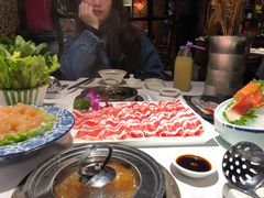 -泓炙颐凤鲜海鲜火锅料理(桐乡店)