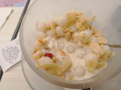 -满记甜品(日月光二店)
