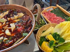 铜锅米线-麒麟风烤牛肉·云南烧烤小排档(丹凤街店)