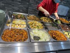 自助取餐区-荣华基·现炒快餐(肇嘉浜路店)