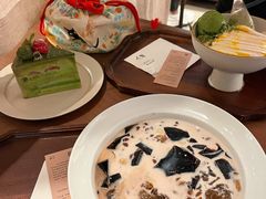 -RUXU入续糖水铺与包(卓悦中心店)